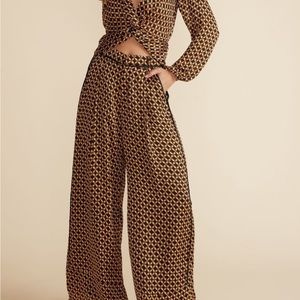 Mink pink Valentina wide leg pants NWT